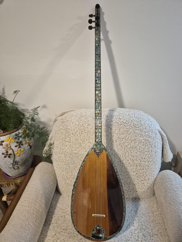 Saz. muziek instrument ,van 1600 euro naar 900 euro, Ophalen, Nieuw, Ukelele
