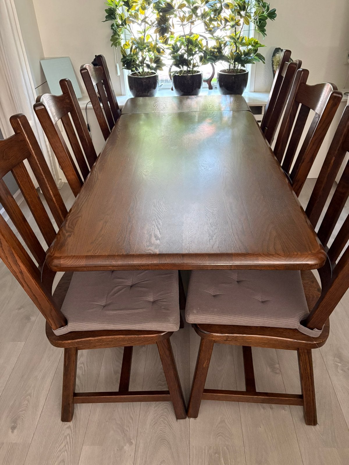 EIKEN EETHOEK MET 6 STOELEN. PLUS KUSSENS GRIJS, Ophalen, Gebruikt, 4 tot 6 stoelen