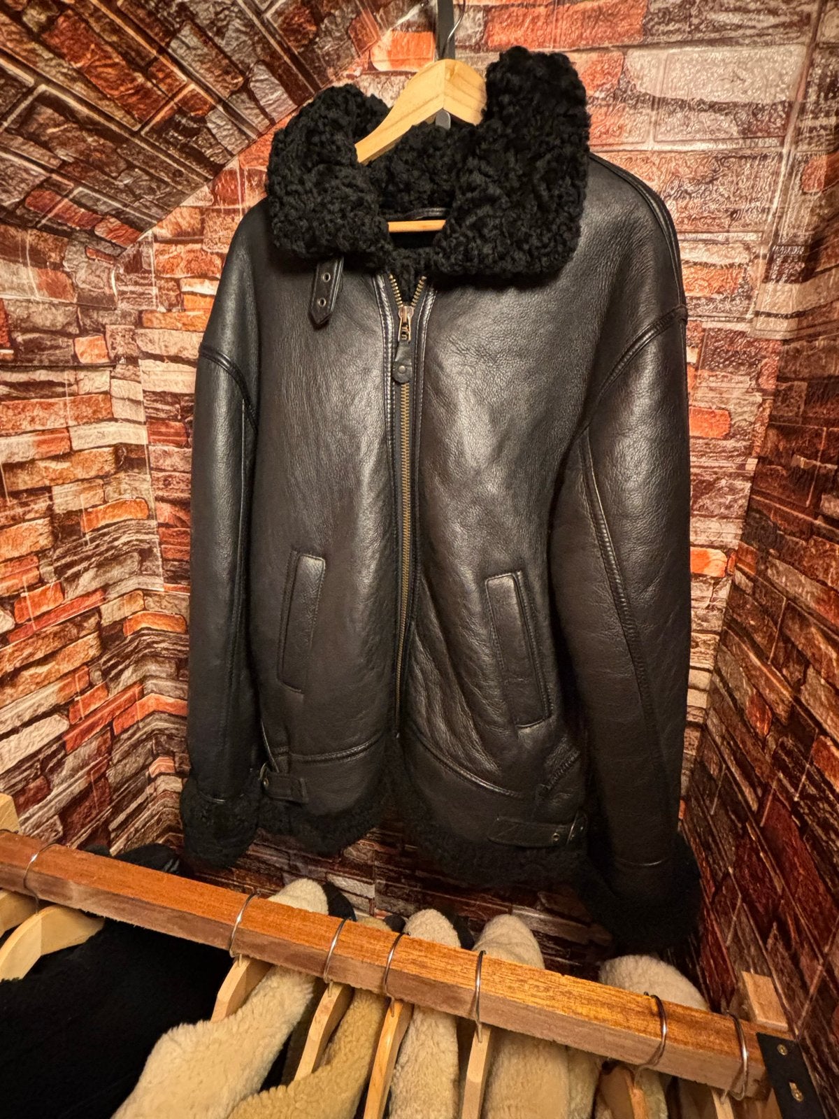 Luxe Shearling Jas - Zwart Leren Buitenwerk, Maat 52/54 (L), Zwart, Ophalen of Verzenden, Gedragen