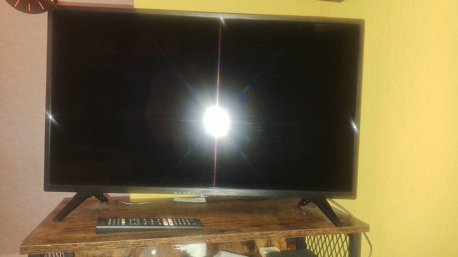 ANTTEQ AG32H3 – 32 inch (80 cm) Smart TV, LED, 50 Hz, 80 tot 100 cm, Zo goed als nieuw