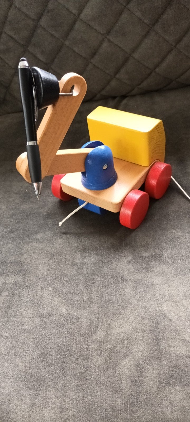 Houten speelgoed graafmachine met magnetische functie, Ophalen of Verzenden, Gebruikt, Overige typen