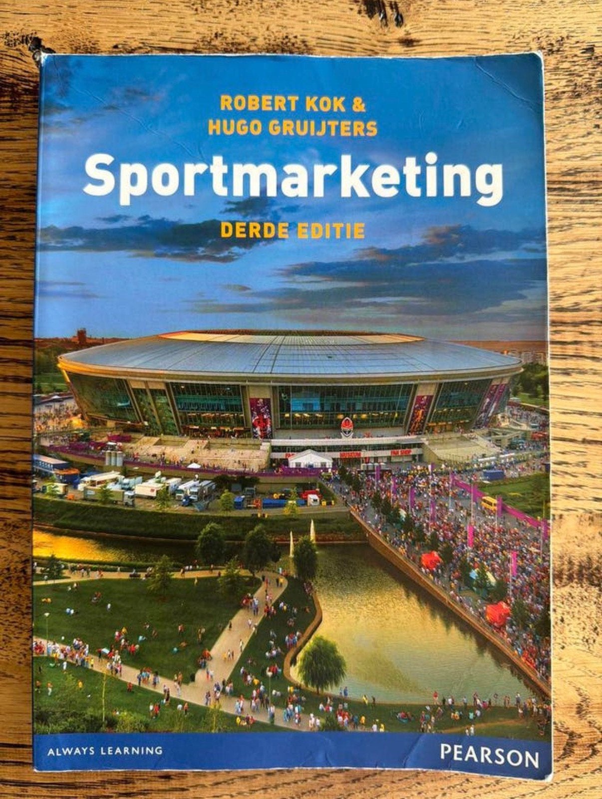 Sportmarketing - Robert Kok & Hugo Gruijters, Boeken, Studieboeken en Cursussen, Ophalen of Verzenden, Alpha, Zo goed als nieuw