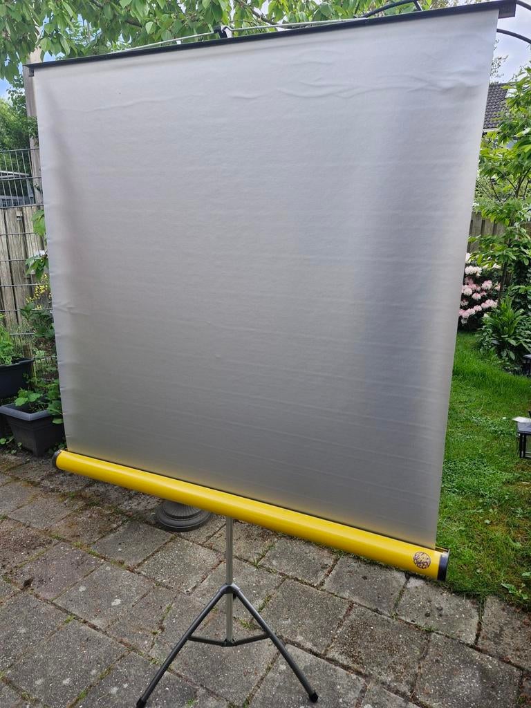 Kimaga Screen Projectiescherm op Statief, Audio, Tv en Foto, Projectieschermen, Ophalen, Handmatig, Gebruikt