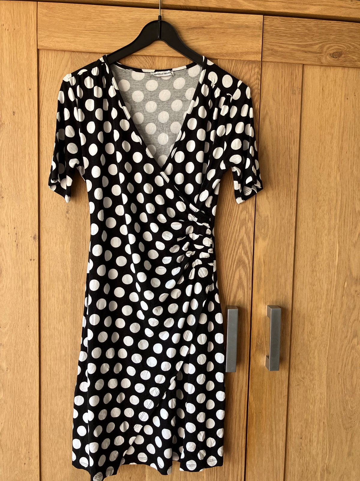 Nieuw=zwart-wit gestippeld zomerjurk =Angelle milan/M, Kleding | Dames, Maat 38/40 (M), Zwart, Nieuw, Ophalen of Verzenden