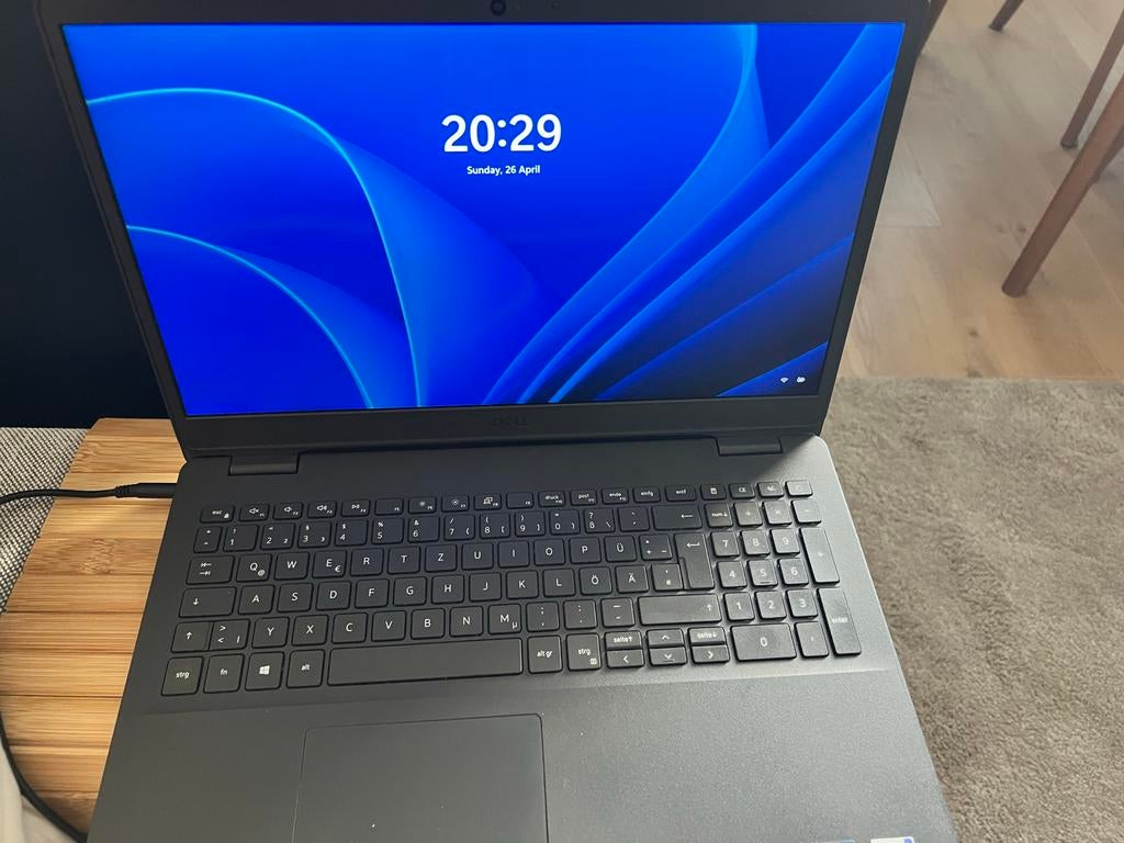 Dell Inspiron 3501 Laptop - i7- 16GB RAM, 512 GB SSD - DE, Computers en Software, Windows Laptops, Ophalen, Met videokaart, 2 tot 3 Ghz