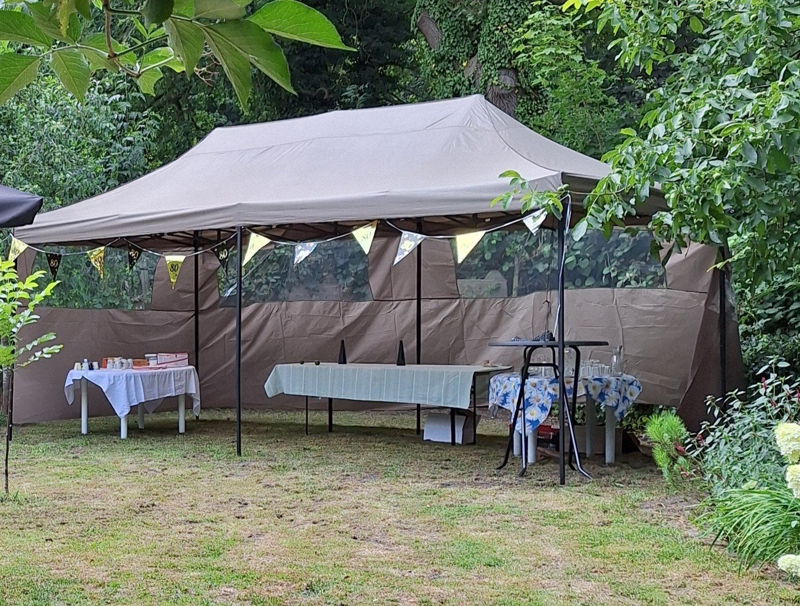 partytent, Ophalen