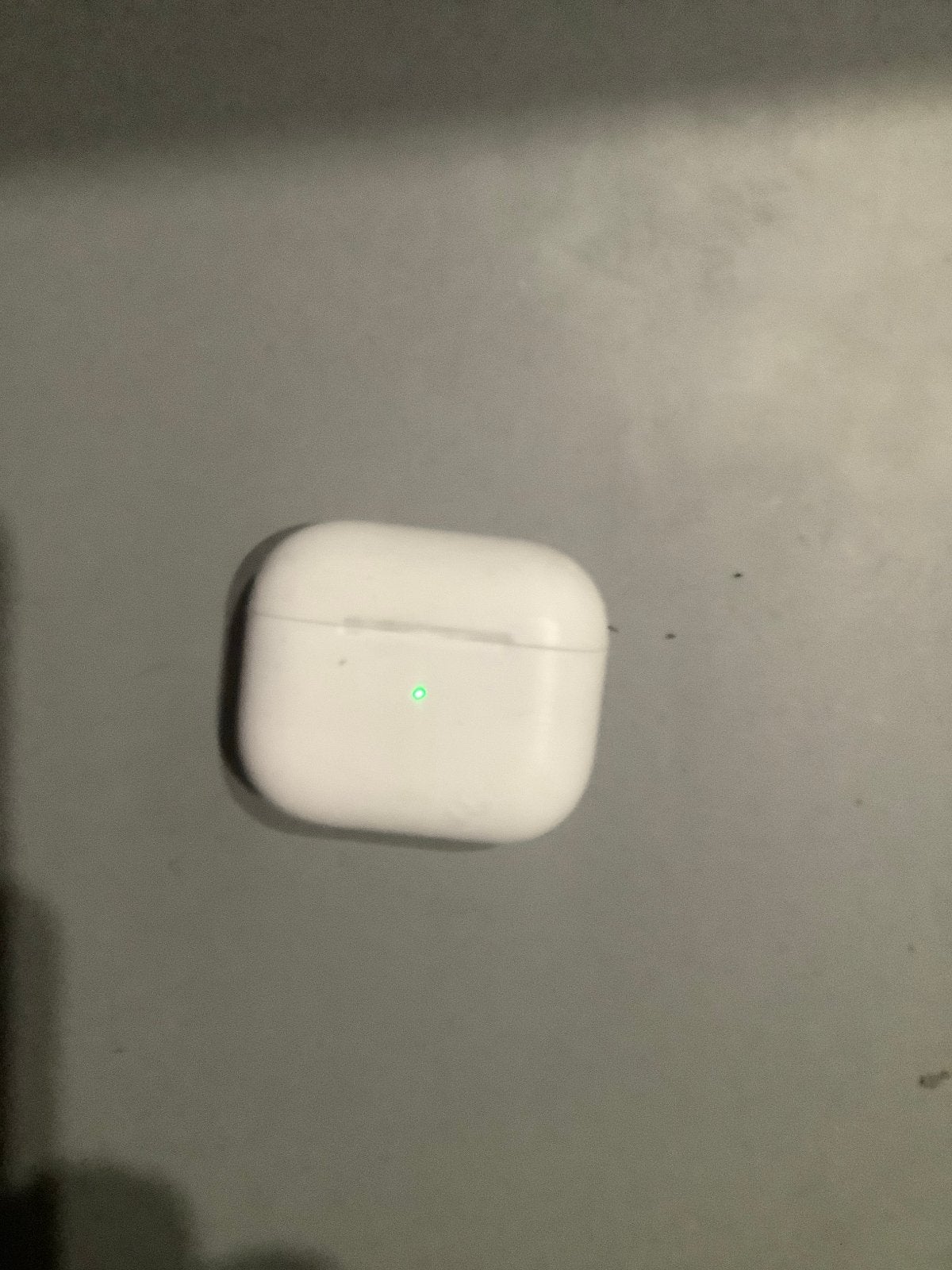 Oplaadcase voor Apple AirPods Pro (perfect werkend), Gebruikt, Draadloos opladen, Ophalen of Verzenden, Wit