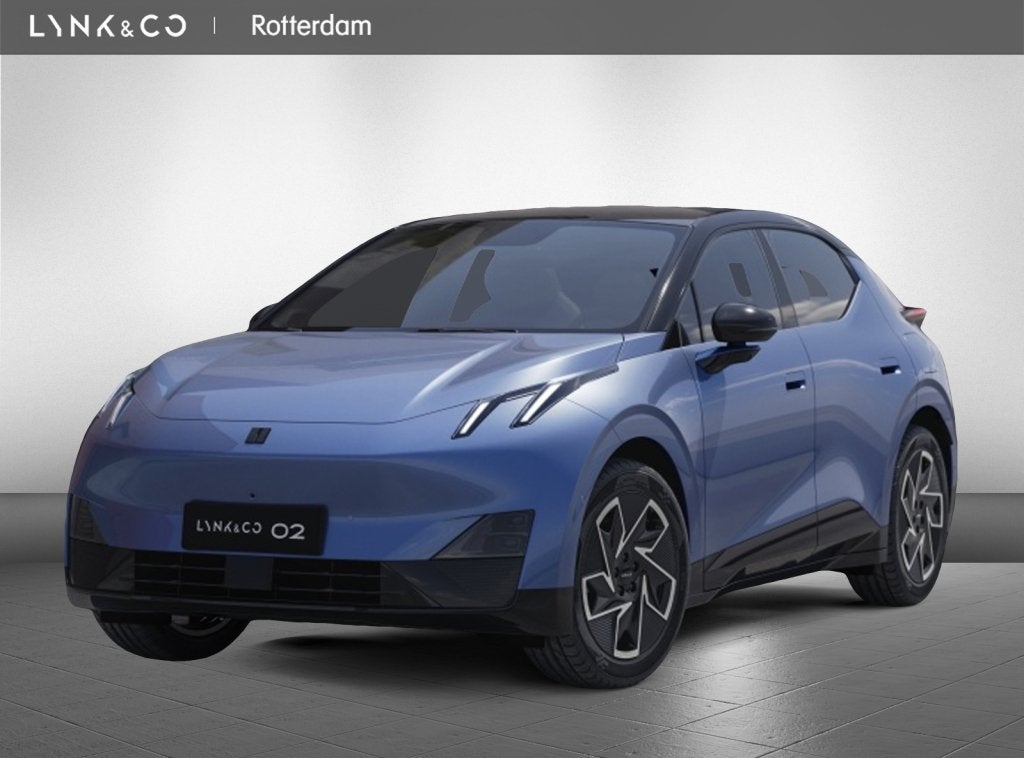 Lynk & Co 02 | CORE | Stoelverwarming | Achteruitrij camera, Auto's, Dealer onderhouden, Zwart, Blauw, 1795 kg