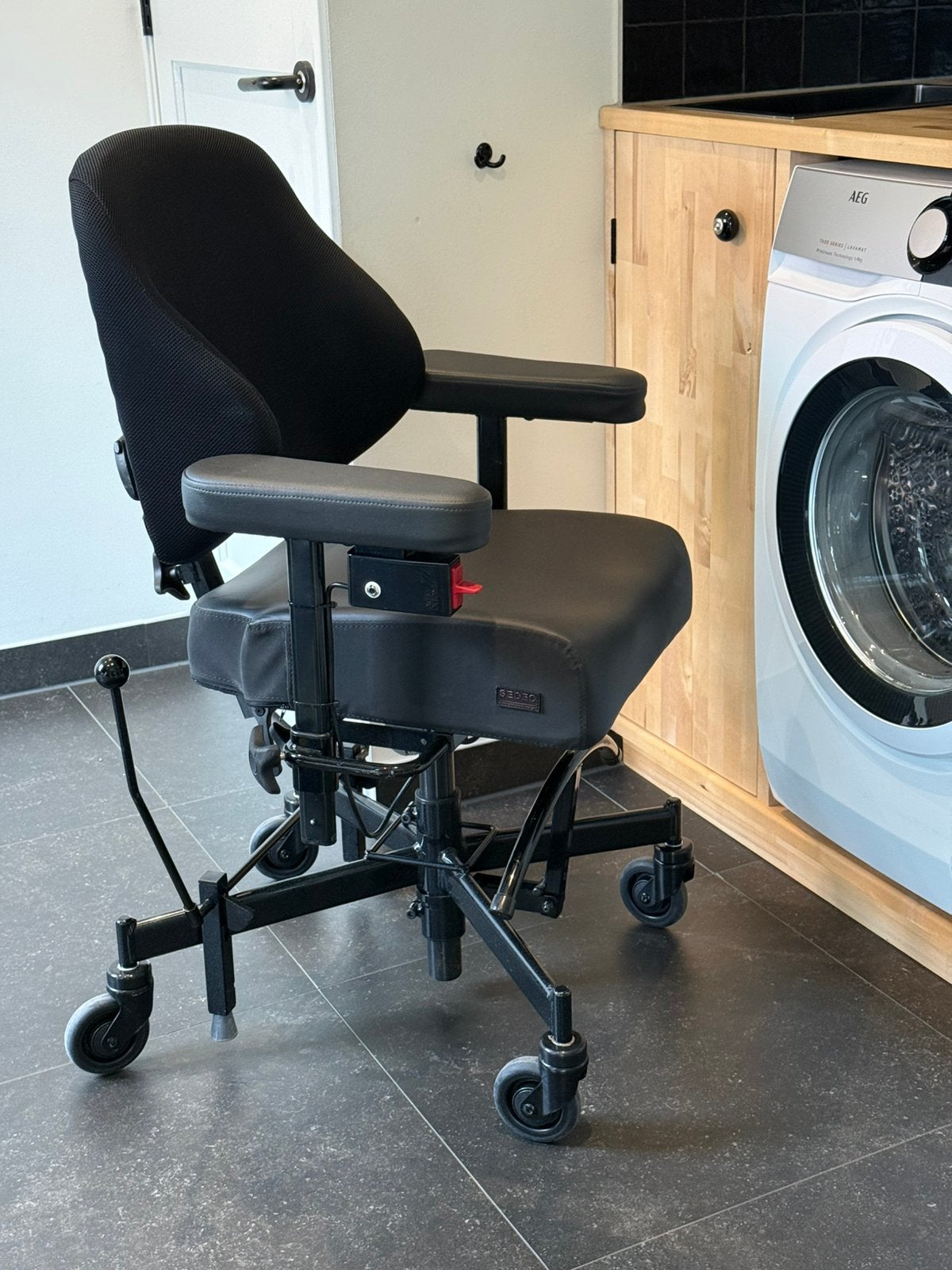 Mooie Mercado Real trippelstoel met elek. Hoog/laag, 80+ cm!, Ophalen, Zo goed als nieuw