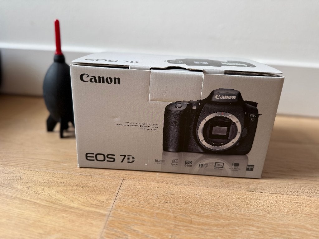 Canon EOS 7D body + 2 32GB CF-kaart + doos/accessoires, Audio, Tv en Foto, Fotocamera's Digitaal, Gebruikt, Spiegelreflex, Canon