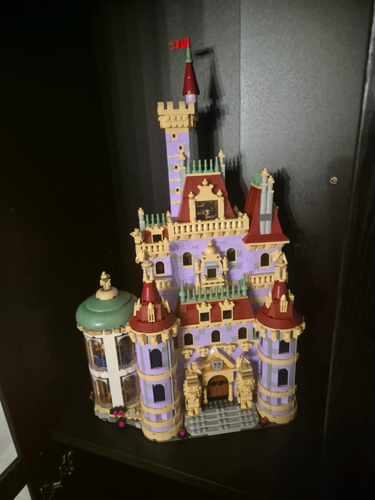 Lego Disney Kasteel met doos, boekjes en reserveonderdelen, Ophalen, Zo goed als nieuw, Overige merken