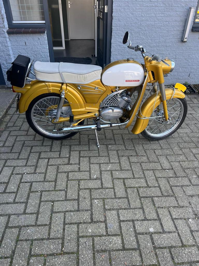 Hele knappe met kenteken ., Ophalen, Zo goed als nieuw, Overige modellen