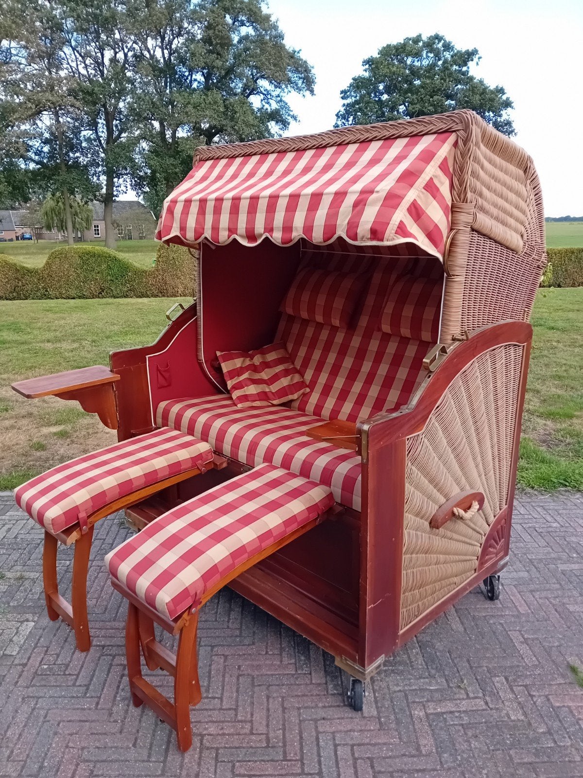 Luxe Strandkorf / Tuin Cocoon, Ophalen, Gebruikt, Wicker, Verstelbaar