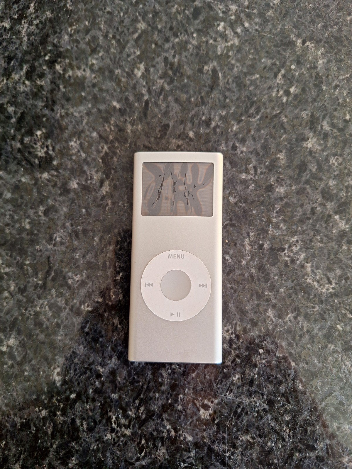 iPod Mini 4GB - Defect met gezwollen accu, Mini, Ophalen of Verzenden, Niet werkend, Zilver