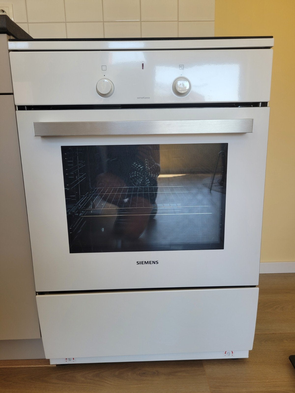 Siemens inductiefornuis met oven, nieuwstaat, Ophalen, 4 kookzones, Zo goed als nieuw, Inductie