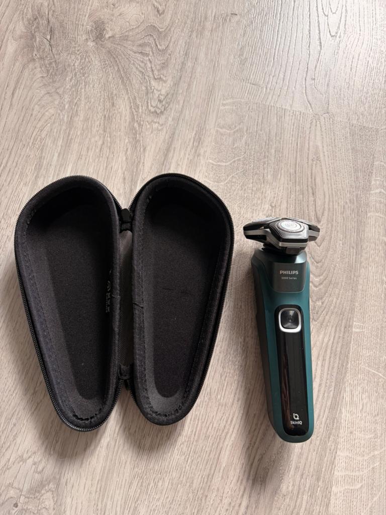 Philips shaver series 5000, Ophalen of Verzenden, Scheren en Epileren