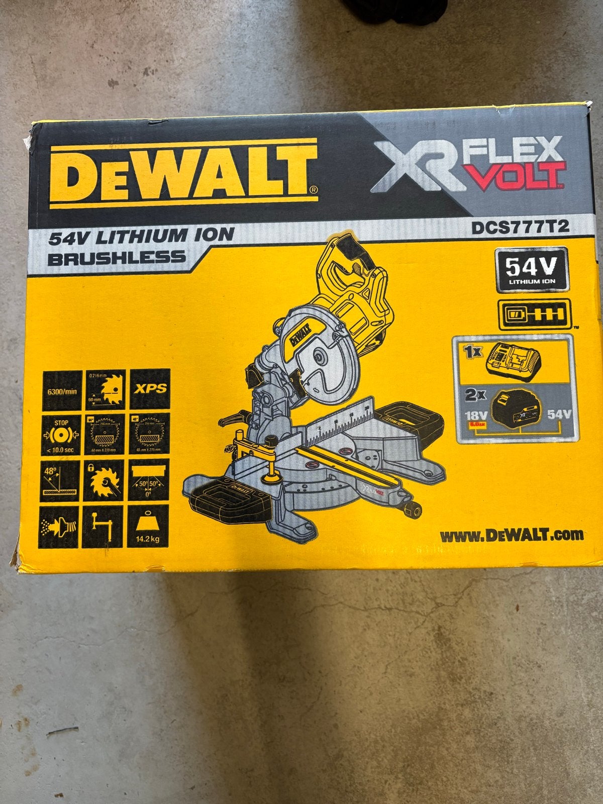 Nieuwe DeWalt DCS777 XR FlexVolt Afkortzaag 54V, 70 mm of meer, Nieuw, Ophalen of Verzenden, Afkortzaag