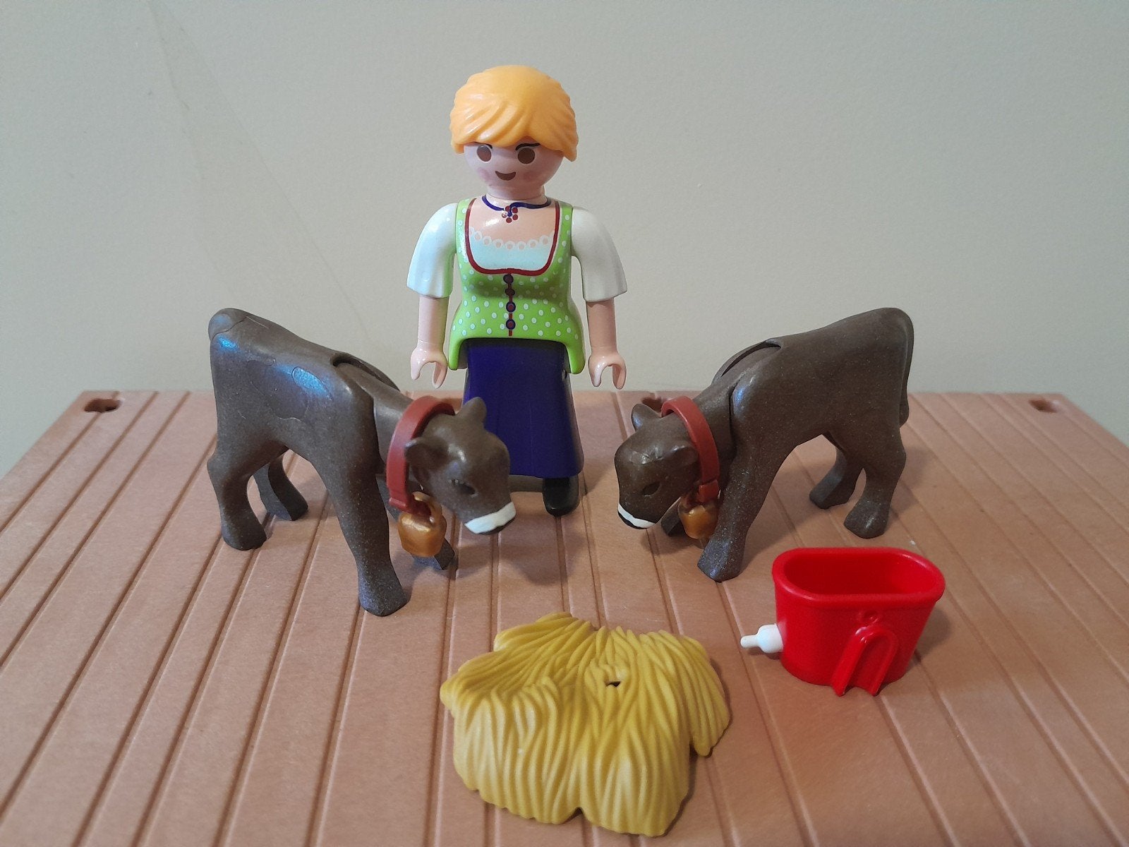 Playmobil 4778 Tiroler dame met kalfjes, Kinderen en Baby's, Ophalen of Verzenden, Zo goed als nieuw, Complete set