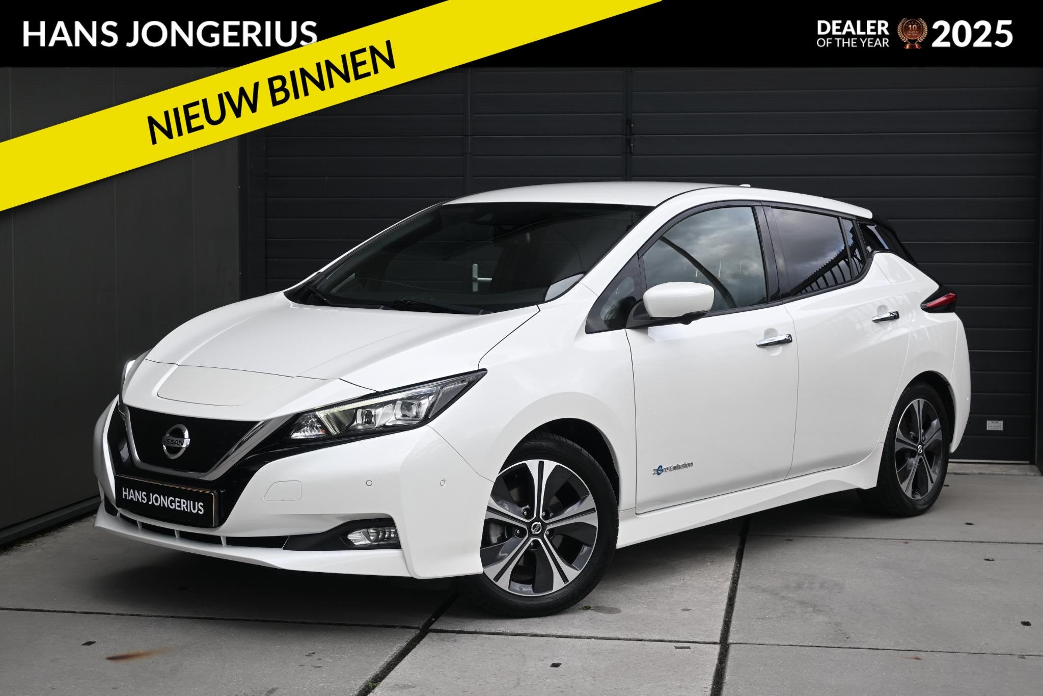 Nissan LEAF Tekna 40 kWh | ADAPT. CRUISE CONTROL | 360 CAMER, Gebruikt, 150 pk, Leder en Stof, Wit