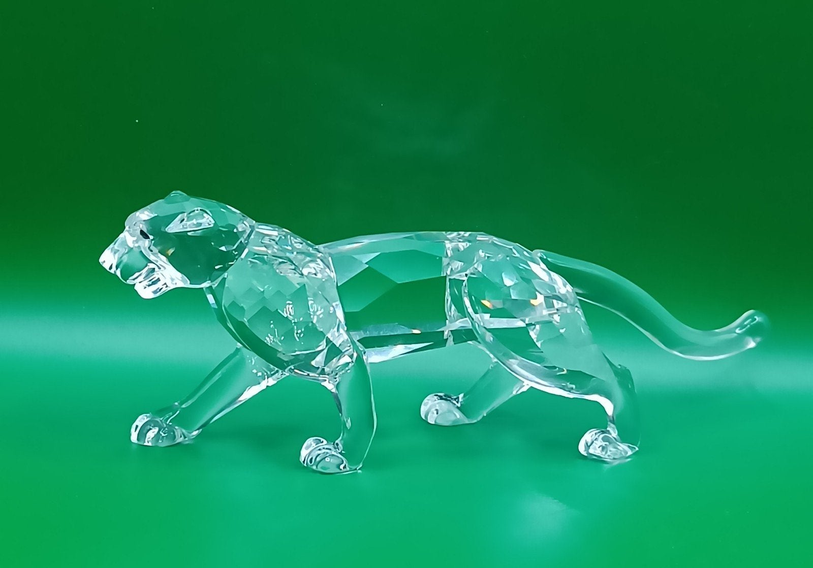 Swarovski luipaard, Verzamelen, Swarovski, Zo goed als nieuw, Figuurtje, Ophalen of Verzenden