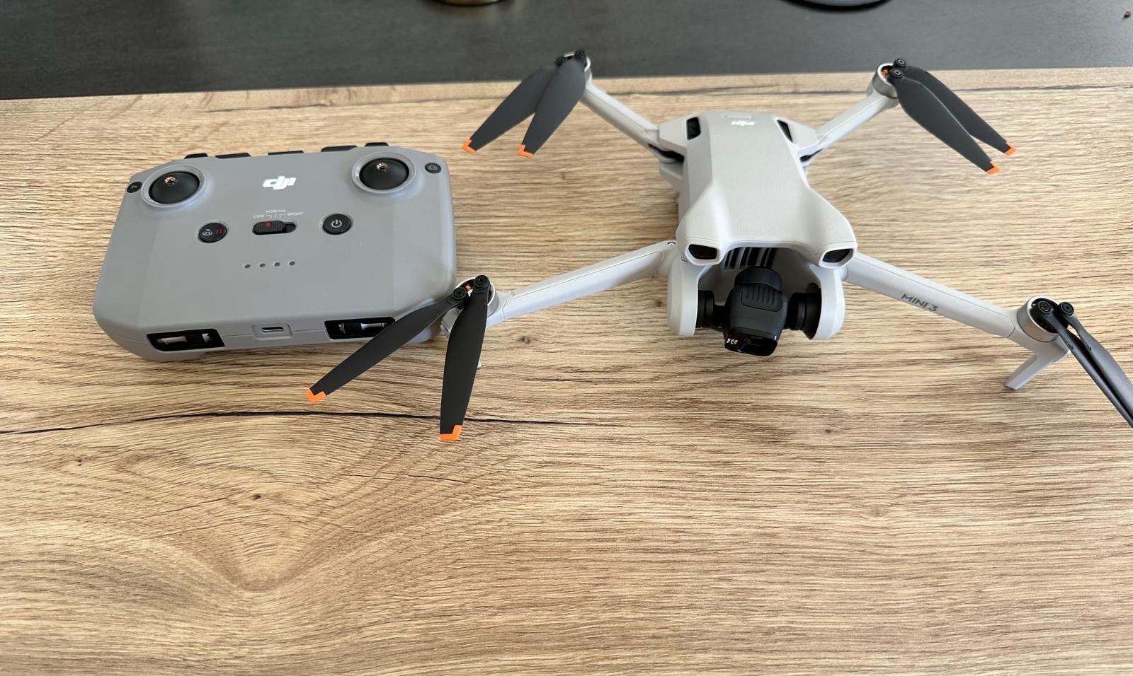 Dji 3 mini, Audio, Tv en Foto, Ophalen of Verzenden, Zo goed als nieuw