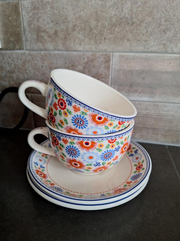 UNIEK! Kop en schotel servies Kakelbont Yvon Jaspers, Huis en Inrichting, Keuken | Servies, Keramiek, Ophalen of Verzenden, Zo goed als nieuw