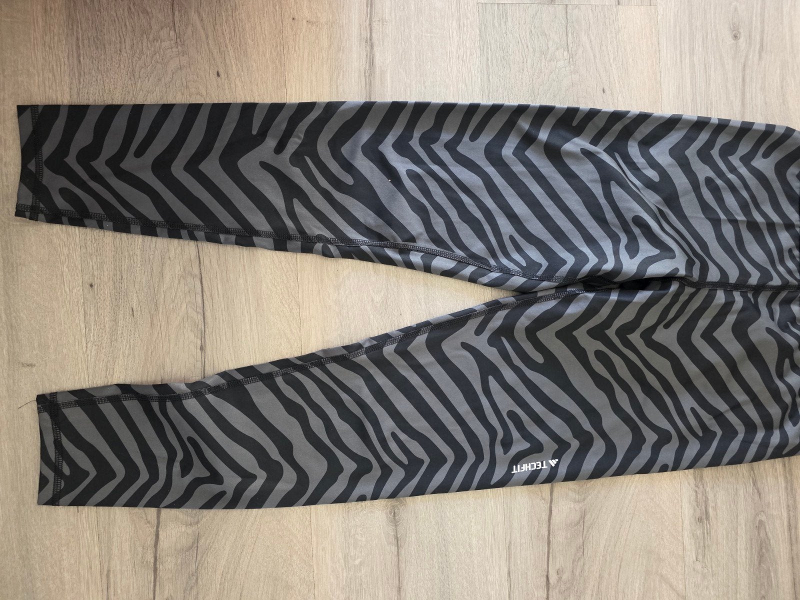 Adidas Techfit Zebra Legging - Maat S, Adidas, Zwart, Ophalen of Verzenden, Maat 36 (S)