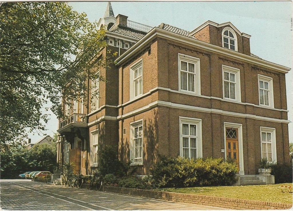 HOOFDDORP Gemeentehuis, Verzamelen, Ansichtkaarten | Nederland, Verzenden, 1980 tot heden, Gelopen, Noord-Holland