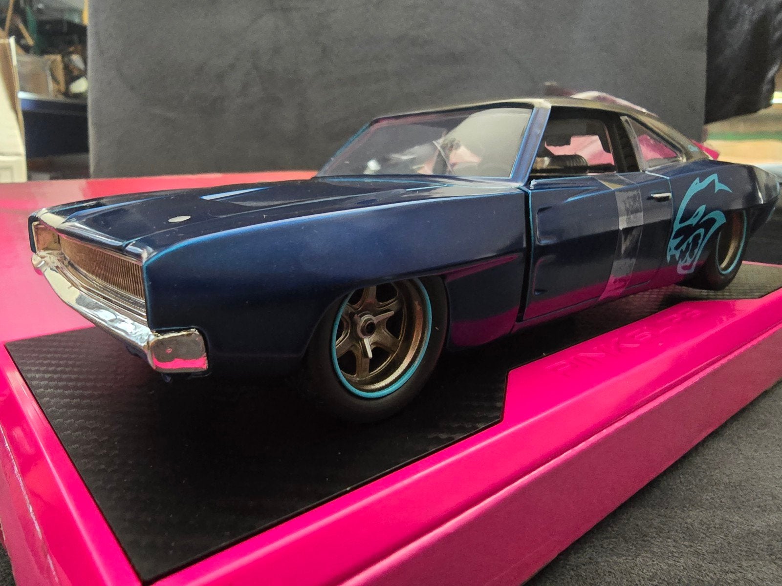 Dodge Charger "Pink Slips" Jada 1:24, Hobby en Vrije tijd, Modelauto's | 1:24, Christian@diecastcompany.nl, Auto, Diecast Company