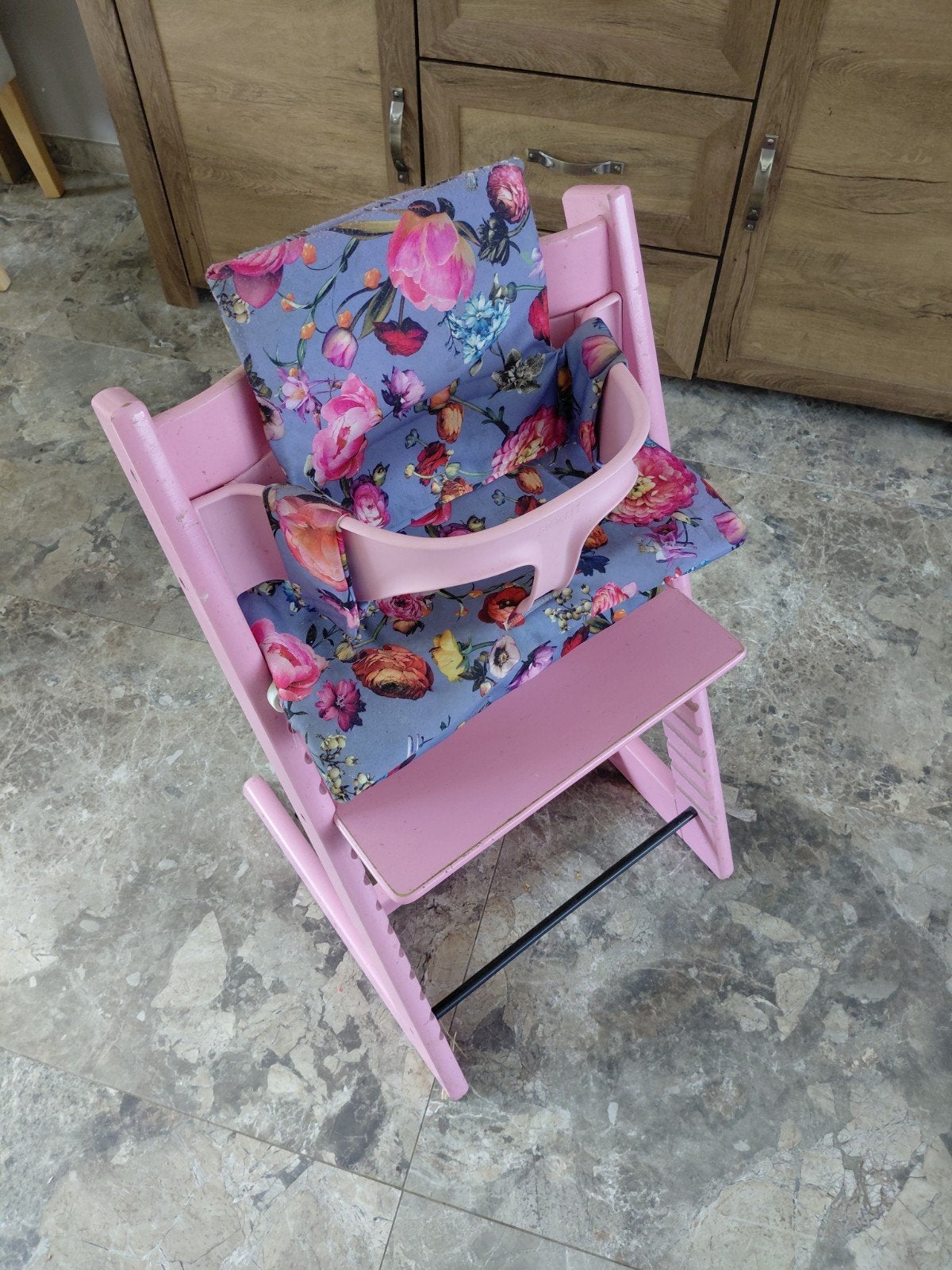 Mooie roze Stokke tripp trapp, Ophalen, Zo goed als nieuw, Meegroeistoel