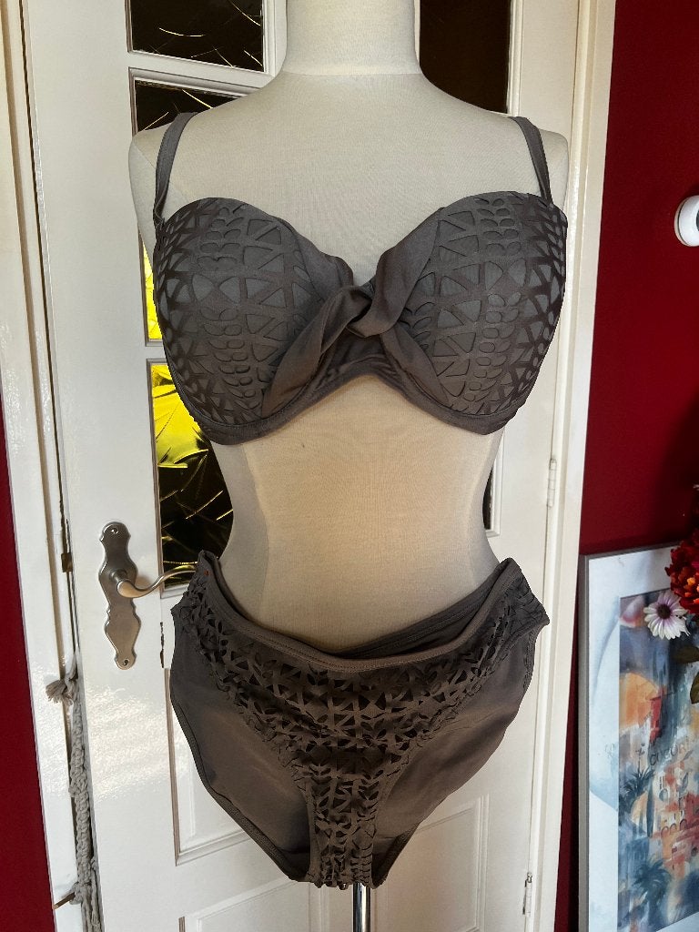 mosgroene bikini, Ophalen, Zo goed als nieuw, Groen, Bikini