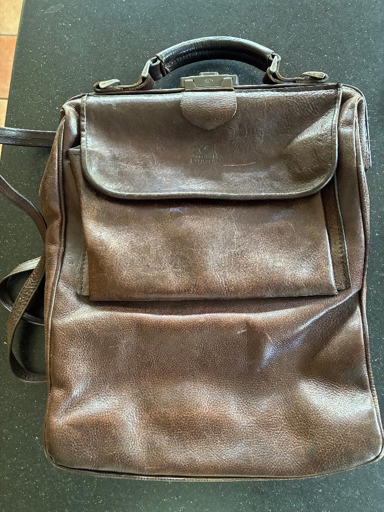 Vintage Fred de la Bretoniere (rug) tas van leer, Sieraden, Tassen en Uiterlijk, Tassen | Schoudertassen, Overige merken, Gebruikt