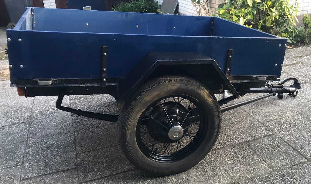 Aanhanger van A Ford achteras, ongeveer 1930, oldtimer, Ophalen