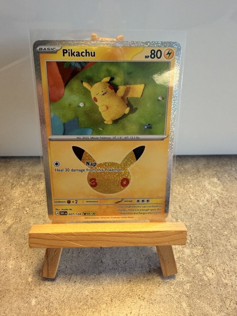 Pikachu 30th Anniversary – 5/30 t/m 8/30 (alle 30 Pikachu’s), Ophalen of Verzenden, Zo goed als nieuw