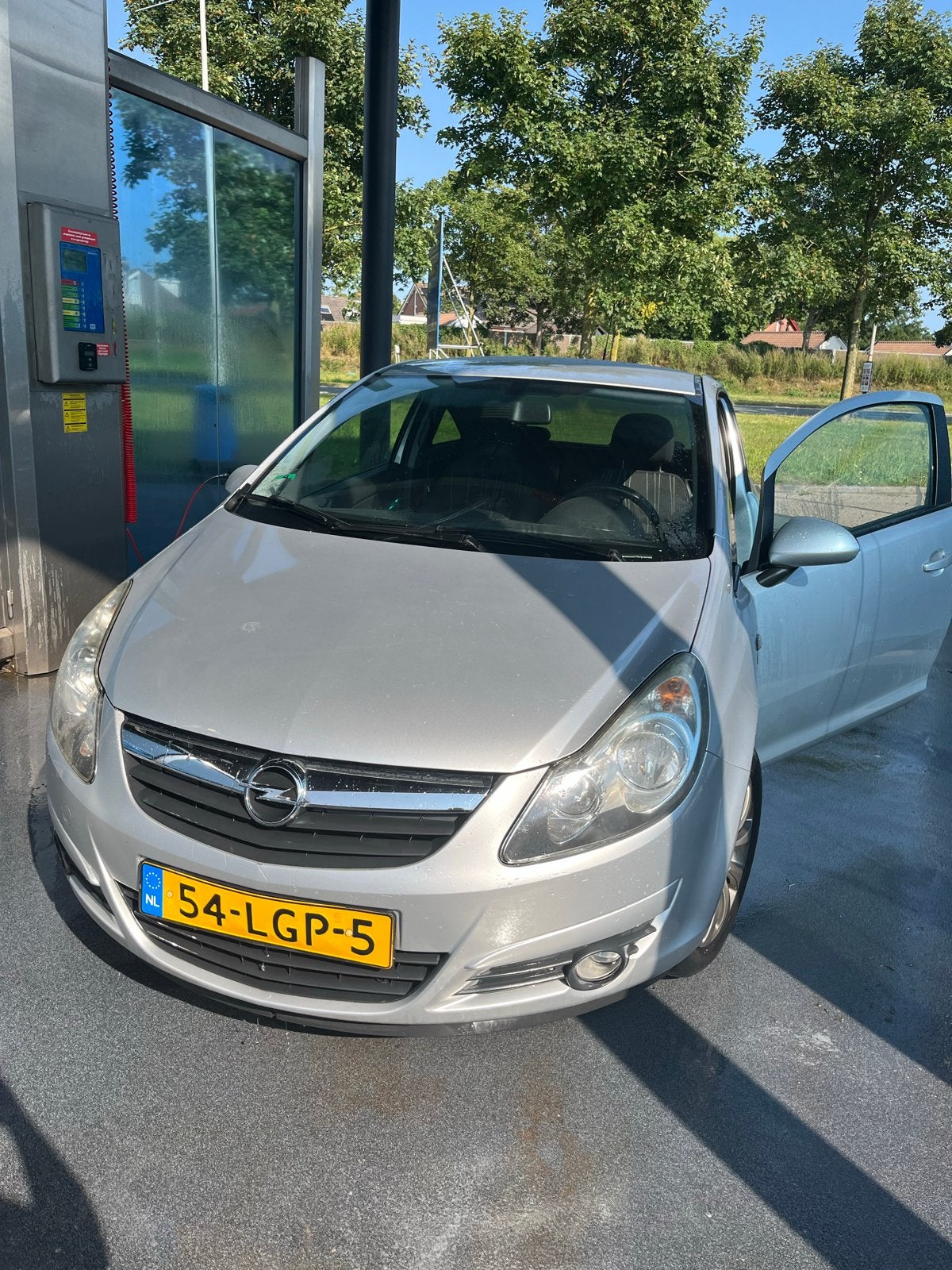 Opel Corsa 1.4 16V 3D 2010 Grijs ‘111’ edition, Voorwielaandrijving, Stof, 40 €/maand, 4 cilinders