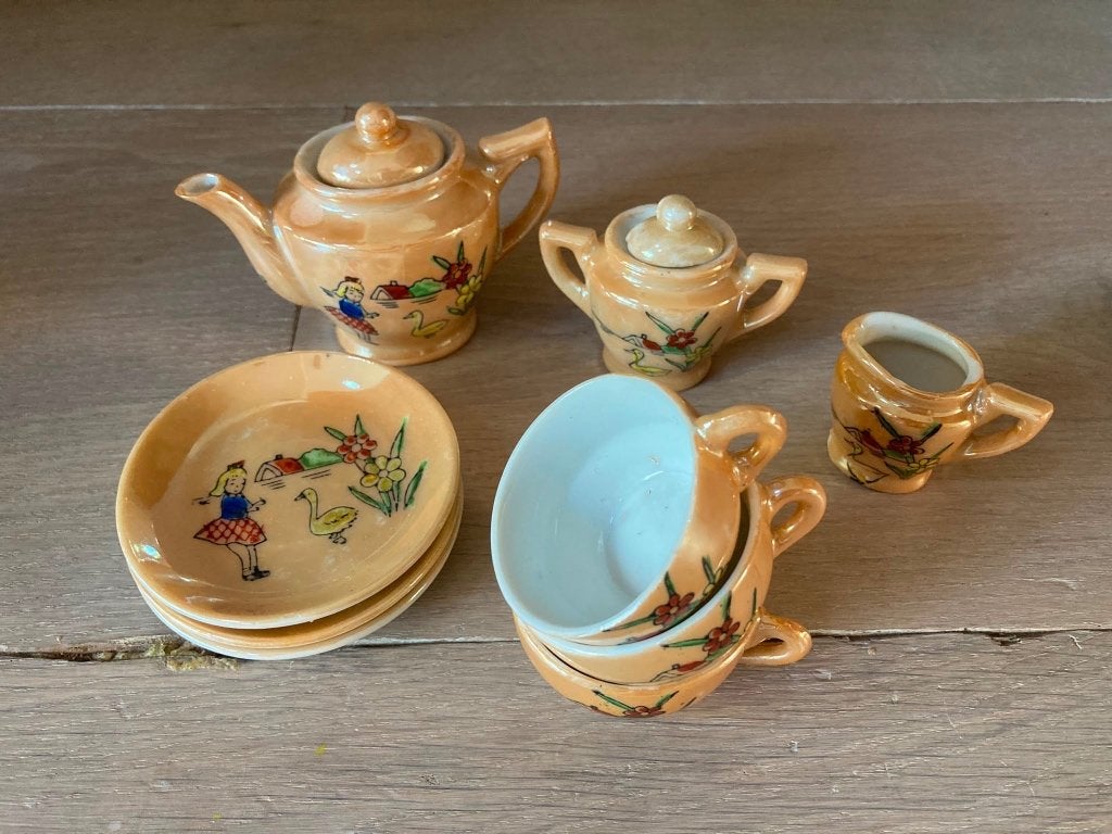 Serviesje speelgoed kinderserviesje Japans lusterglazuur, Antiek en Kunst, Verzenden