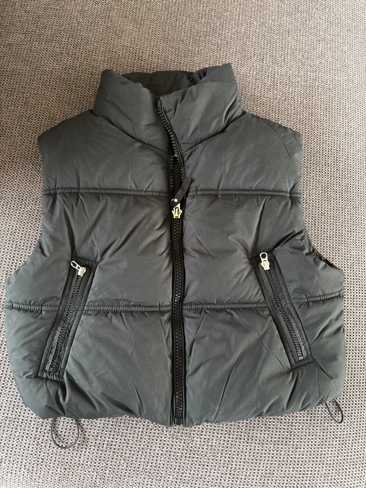 Bershka Zwarte Bodywarmer - Zo goed als nieuw, Kleding | Dames, Bodywarmers, Ophalen of Verzenden, Zo goed als nieuw, Maat 34 (XS) of kleiner