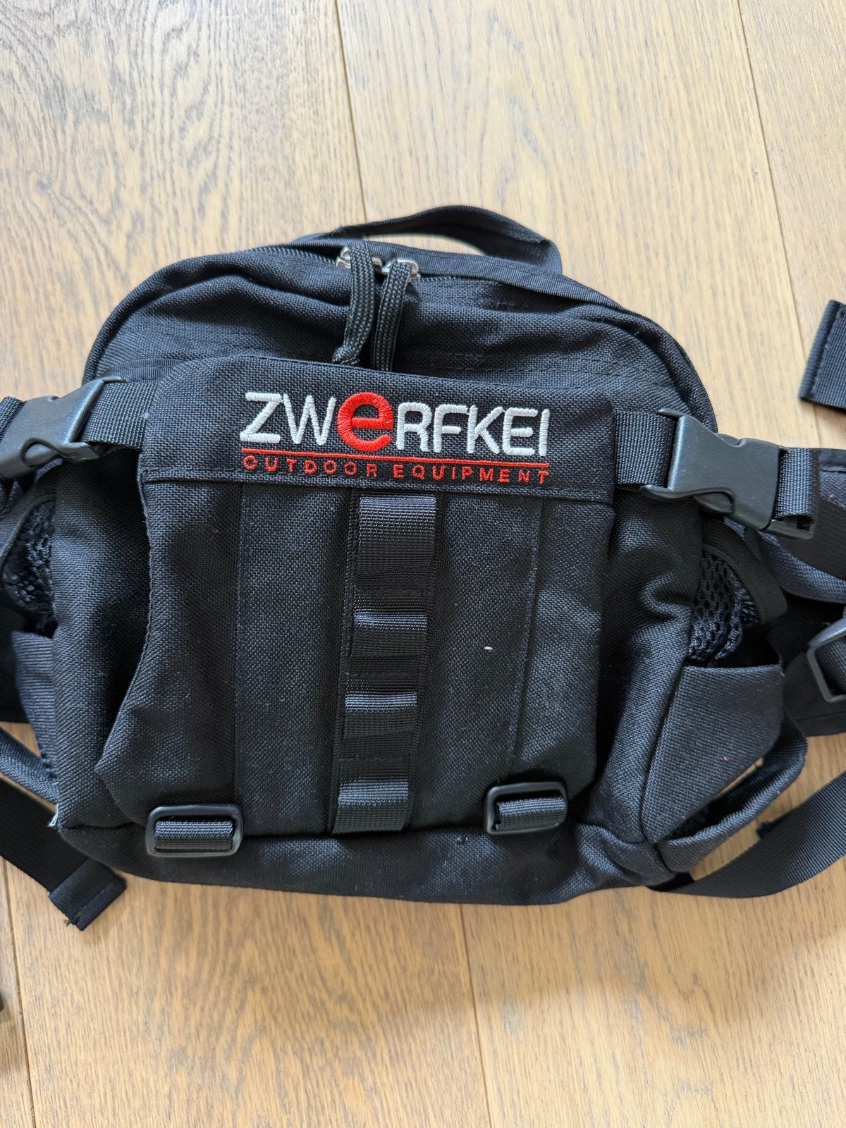 Zwerfkei Outdoor Equipment heuptas / fanny pack, Zwart, Ophalen of Verzenden, Zo goed als nieuw, 115 cm of meer