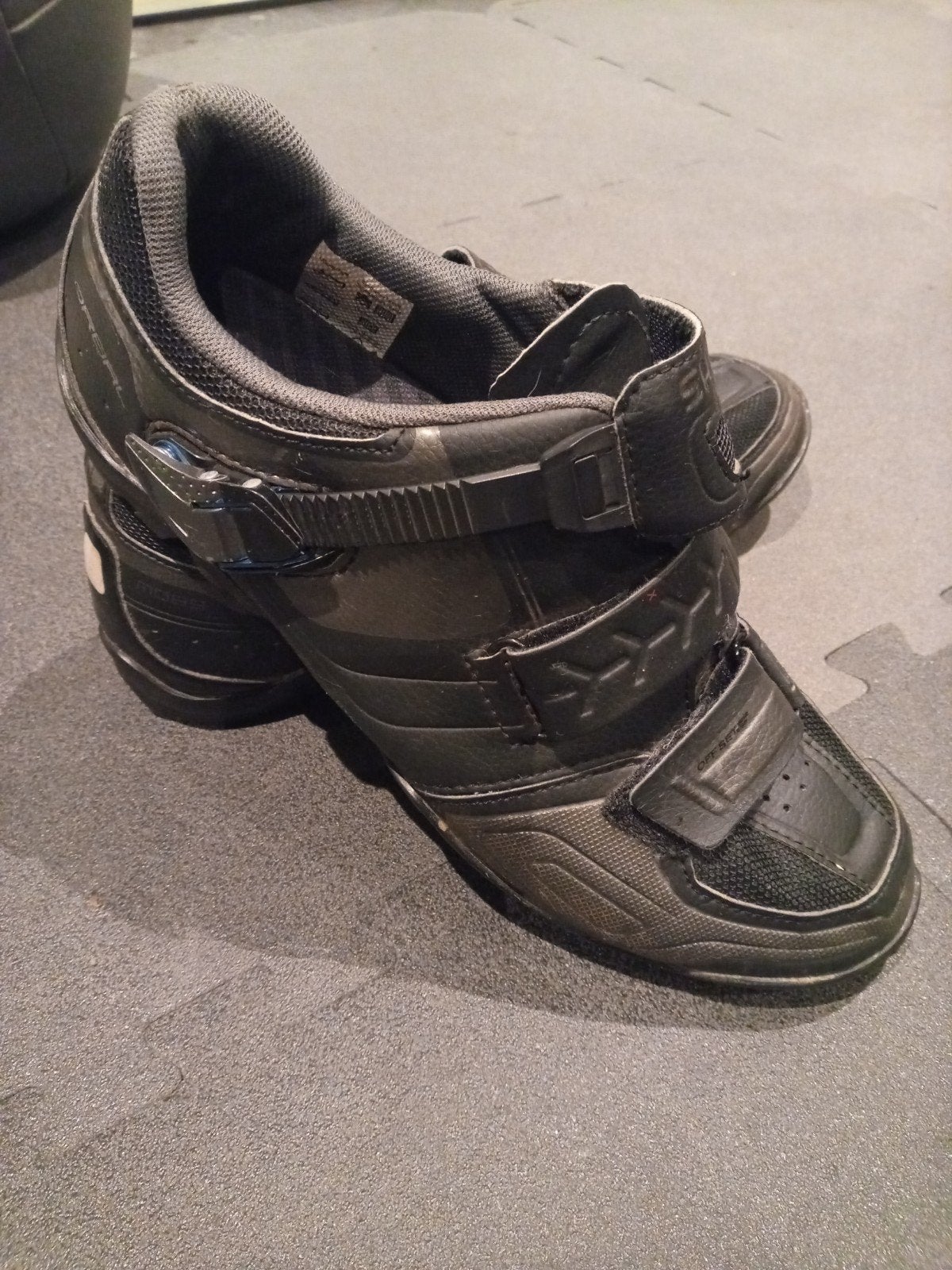 Shimano MTB schoenen met 43 incl.plaatjes, Jongen of Meisje, Schoenen, Ophalen of Verzenden, Zo goed als nieuw