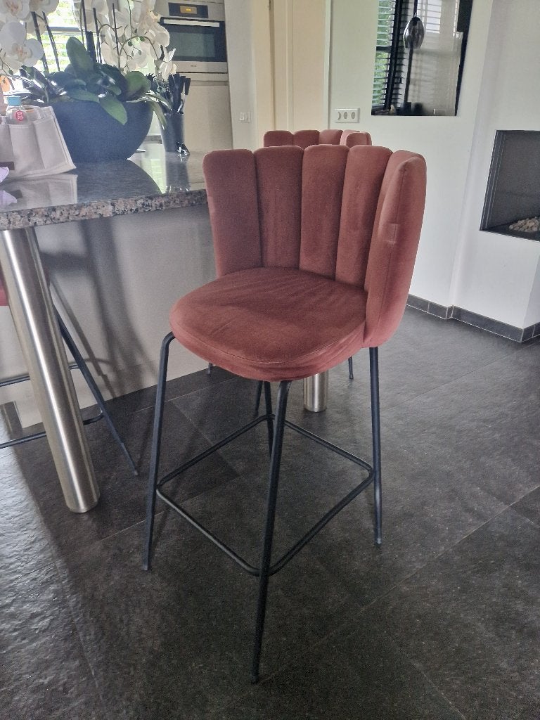 3 luxe velvet barkrukken oud roze | Hotel Chique, 3 krukken, Ophalen, Zo goed als nieuw, 60 tot 90 cm