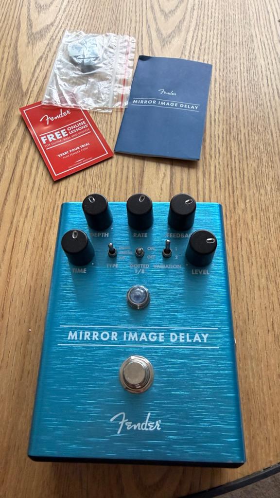 Fender Mirror Image Delay Pedaal - Zo goed als nieuw, Ophalen of Verzenden, Zo goed als nieuw, Delay of Echo