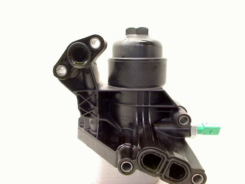 Oliekoeler + Huis Volkswagen Passat (3G2) 2016 03N115389B, Gebruikt, Volkswagen, Volkswagen AG, Kundenbetreuung@volkswagen.de