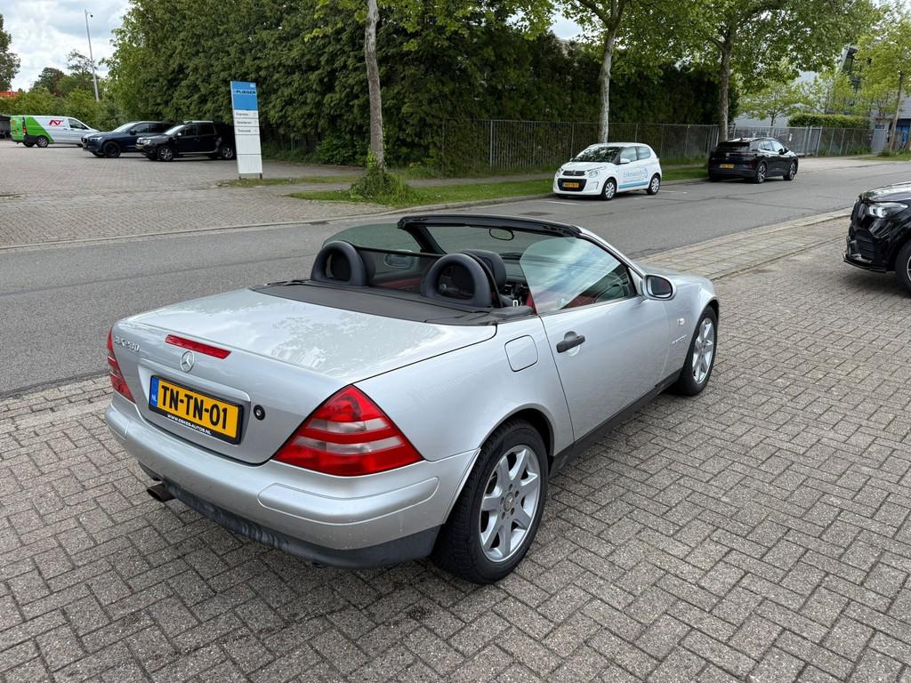 Mercedes-Benz SLK-klasse 230 K Automaat, NAP, Airco, Leder N, Auto's, Mercedes-Benz, Achterwielaandrijving, Gebruikt, 4 cilinders