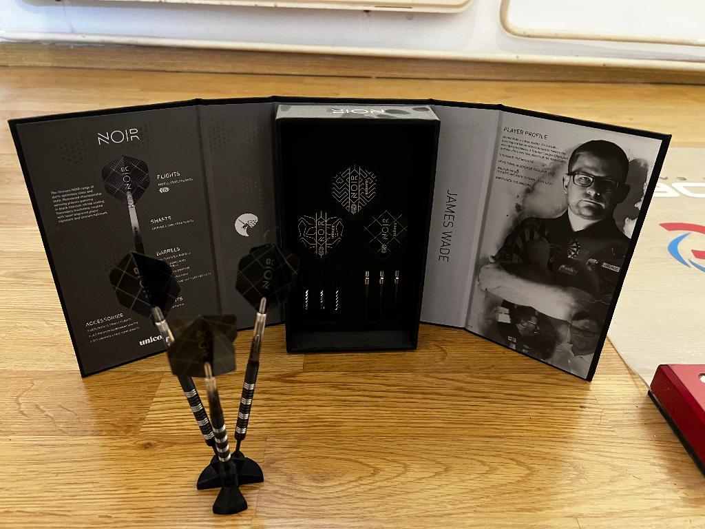 james wade noir dart set, Sport en Fitness, Darts, Ophalen of Verzenden, Nieuw, Pijlen