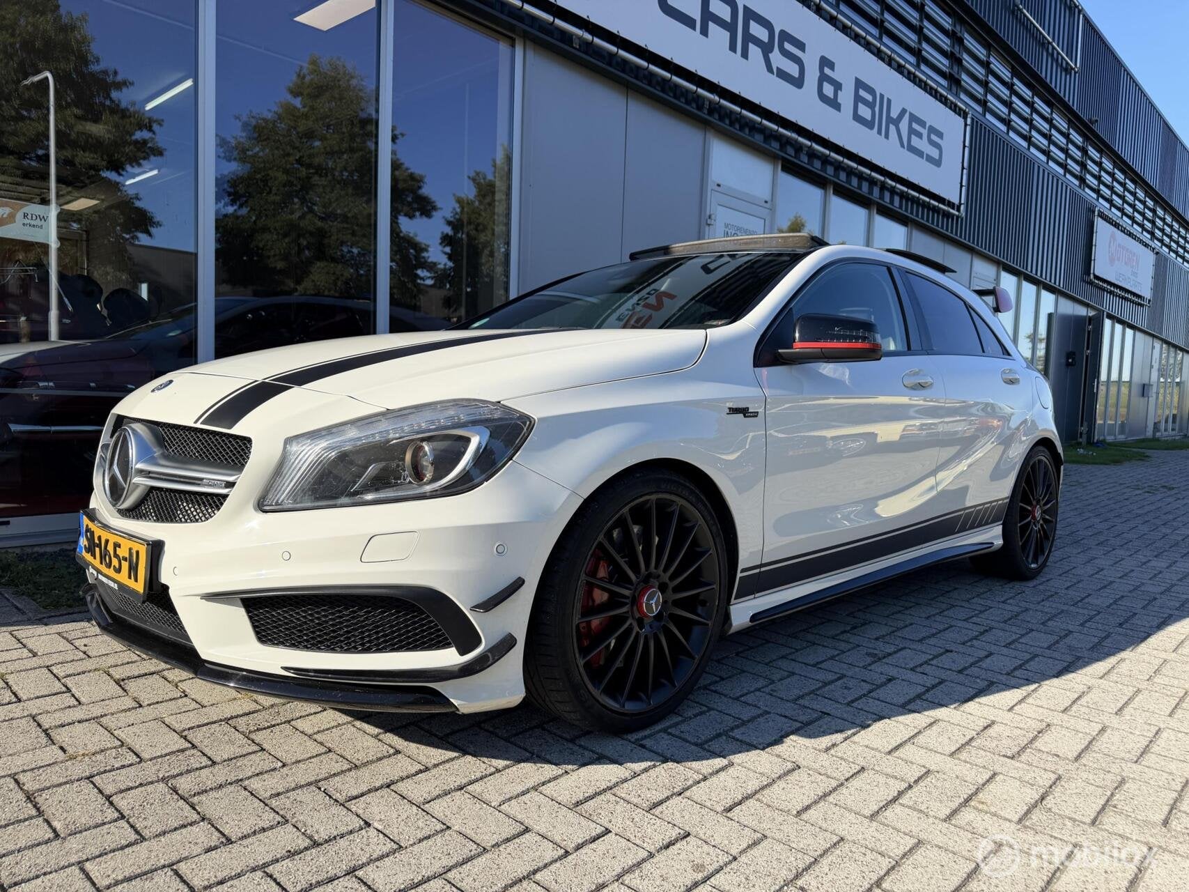 Mercedes A45 AMG A 45 4MATIC Edition 1 recaro kuipstoelen, Auto's, Automaat, Start-stop-systeem, Gebruikt, 4 cilinders