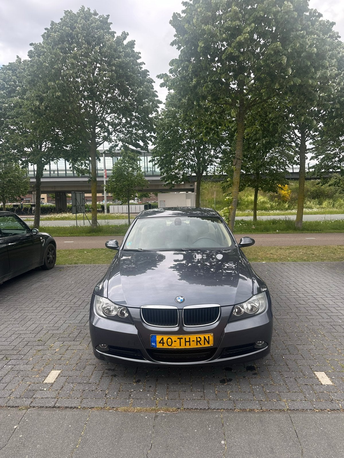 BMW 3-Serie Business line 2.0 I 318 2006 Grijs, Auto's, BMW, Achterwielaandrijving, 4 cilinders, 129 pk, Handgeschakeld