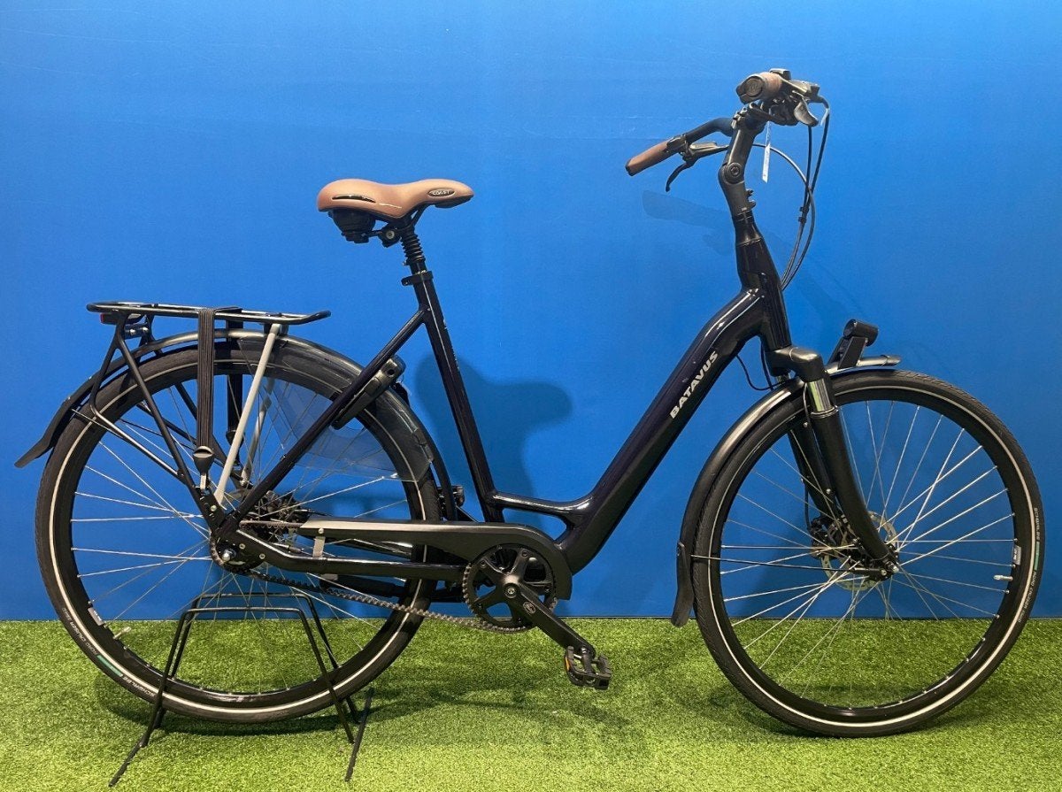 BATAVUS Finez Exclusive-8 Lageinstap Donkerblauw 57cm, Fietsen en Brommers, Fietsen | Dames | Damesfietsen, Ophalen, Gebruikt