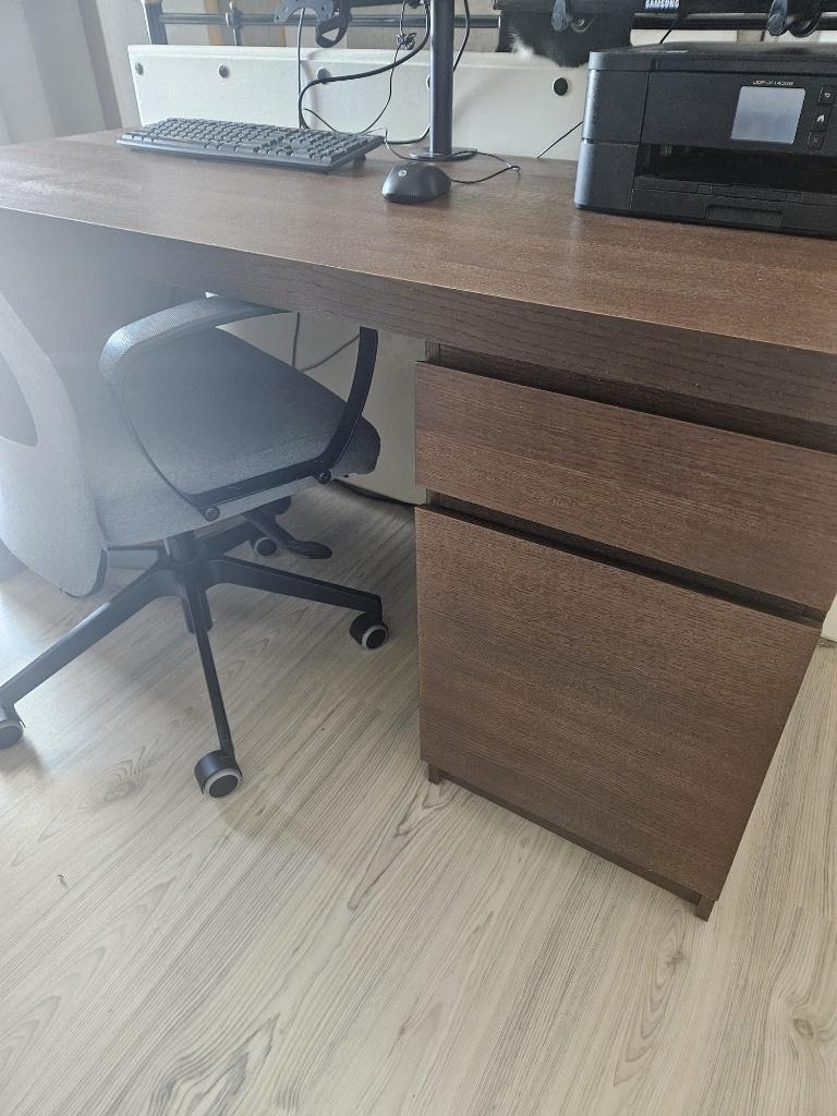 IKEA MALM brown desk, Bruin, Ophalen of Verzenden, Zo goed als nieuw, IKEA