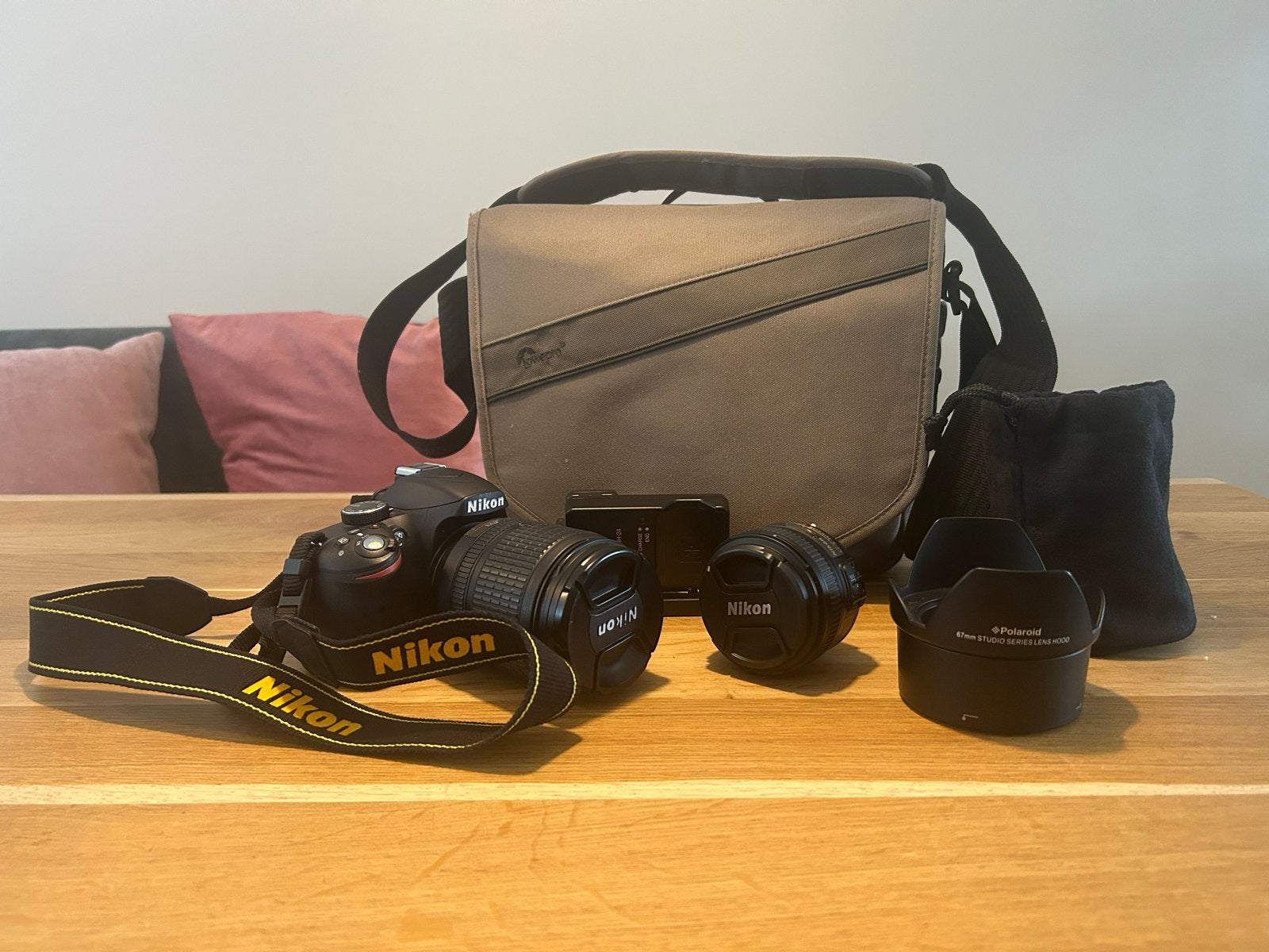 Nikon D3200 Spiegelreflexcamera met 2 lenzen en tas, Spiegelreflex, Zo goed als nieuw, Accu, Nikon
