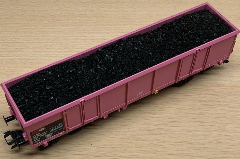 Märklin Zwitserse hogebooordwagon met sluitsein, Wisselstroom, Ophalen of Verzenden, Märklin, Nieuw